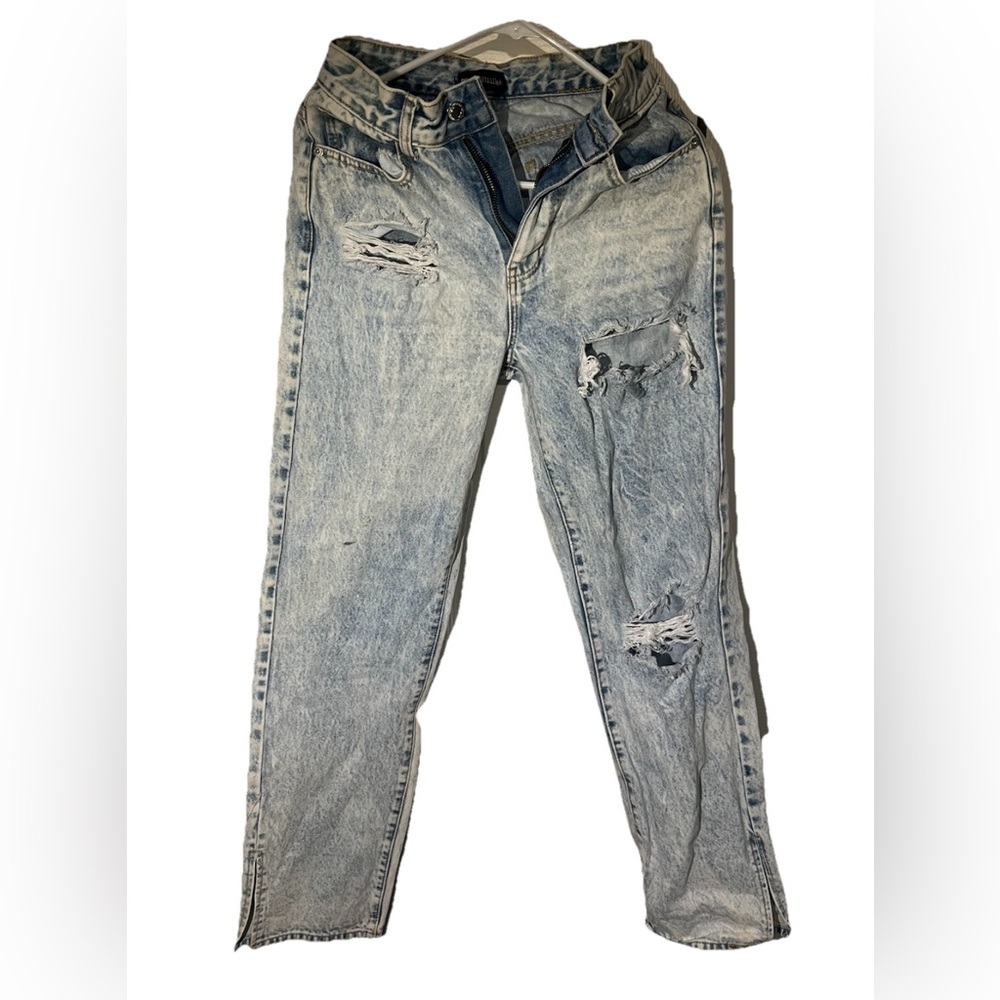 PrettyLittleThing Light Blue Distressed Denim Jeans